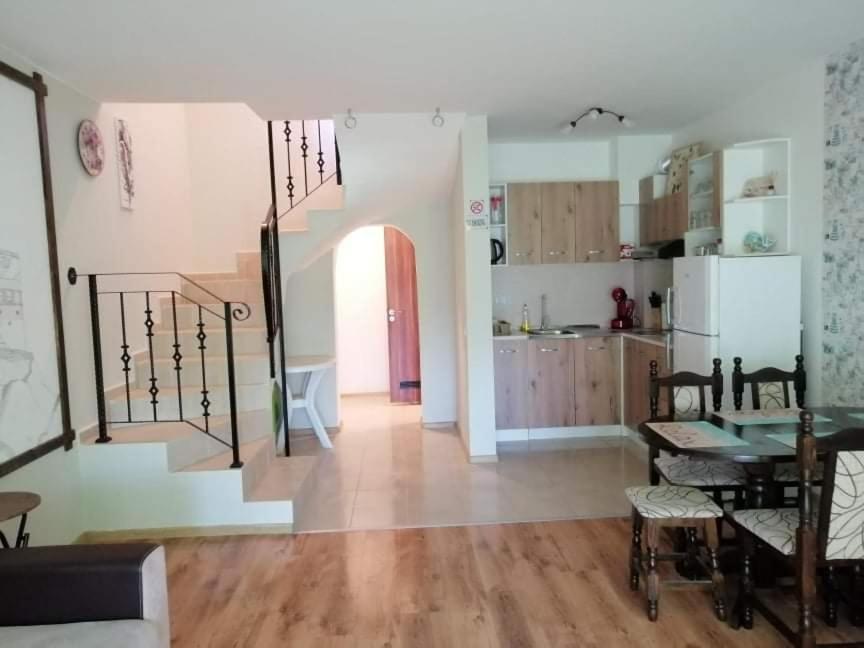 Byala-Apartment-Valmira Byala  Esterno foto
